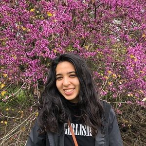 Meet your Posher, Lisettr